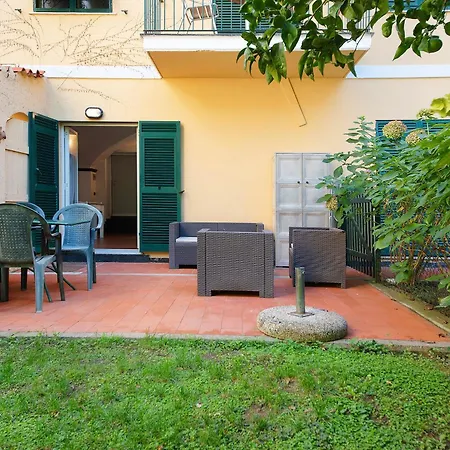 Paradise- Luigi 16 *