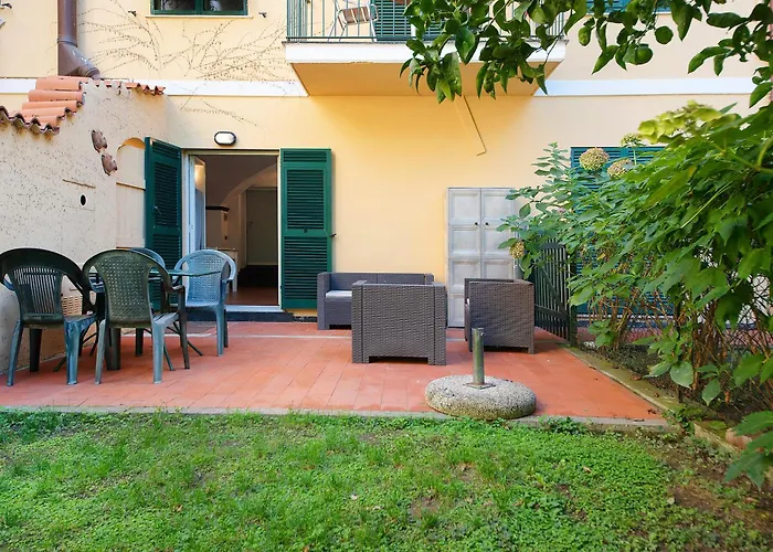 Paradise- Luigi 16 *